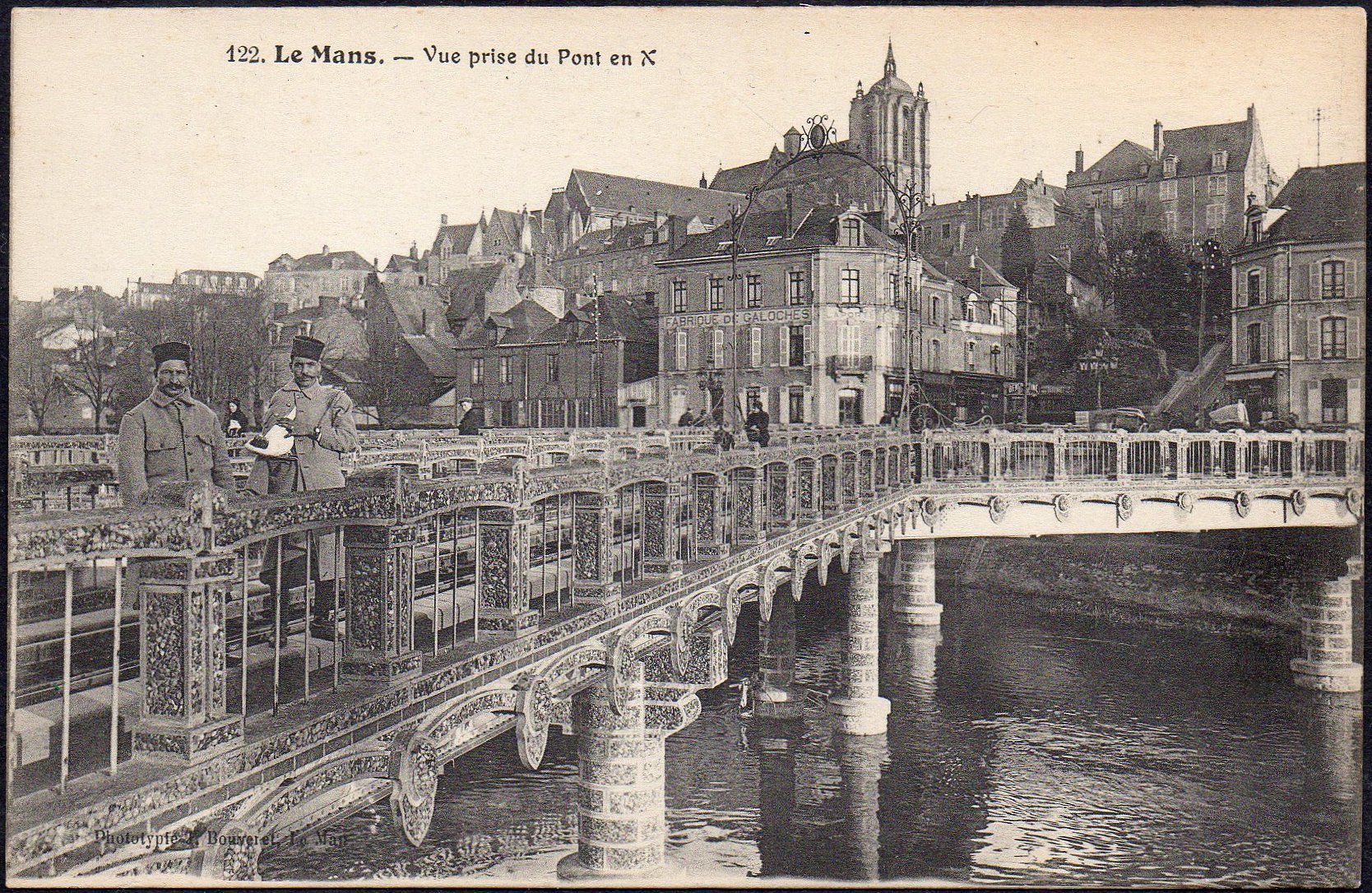 Le Mans Le Pont-en-X : La conception complexe